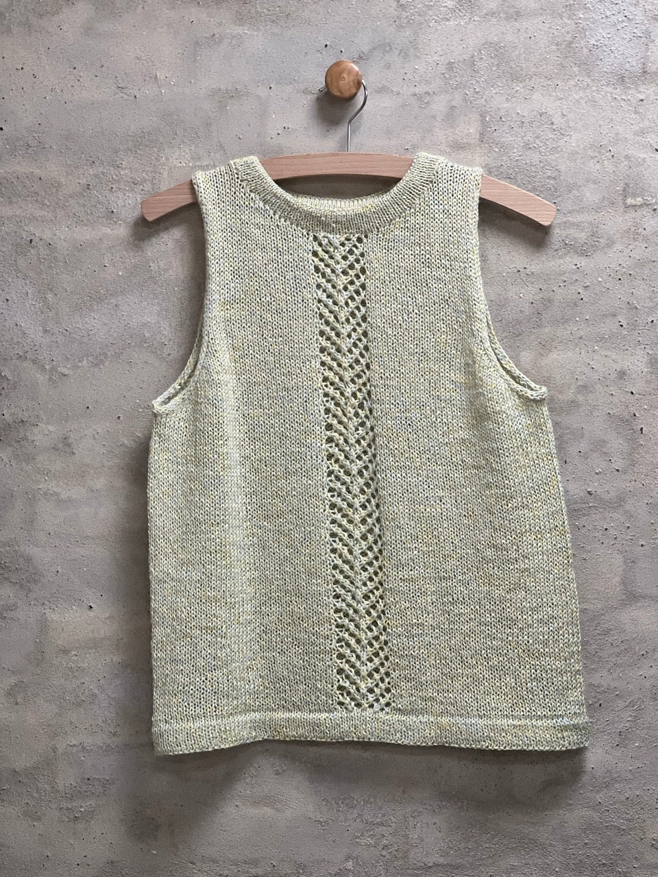Butiksmodel | AegyoKnit | Yoreum Top