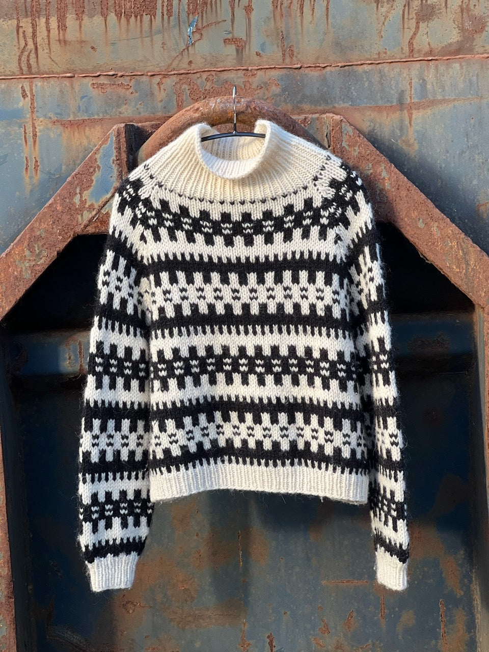 Butiksmodel | Hjelholt | Retro sweater no15